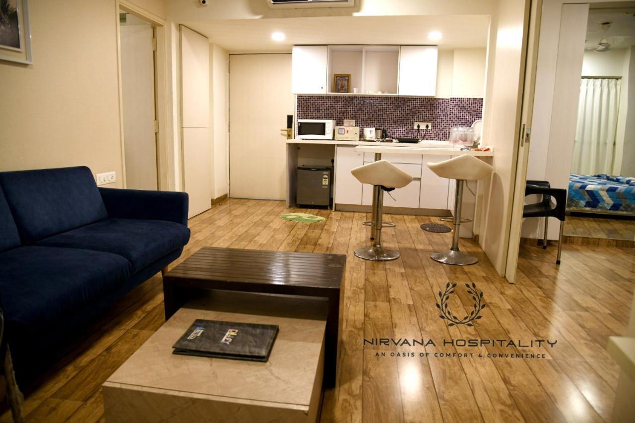Rajhans Belliza Luxurious Studio Apartment Surate Exterior foto