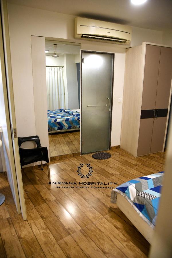 Rajhans Belliza Luxurious Studio Apartment Surate Exterior foto